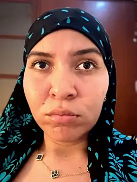 matchedeyebrow - MatchedEyebrow's free webcam - UK Sex Cams