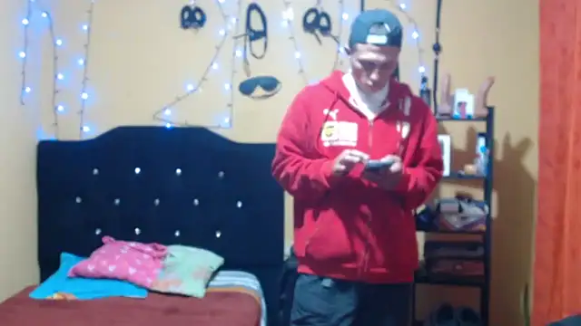 Violet_And_Smith webcam