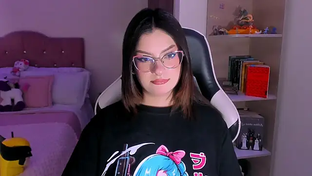 OphelianaRose33 webcam