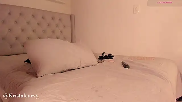 kristal_benet webcam