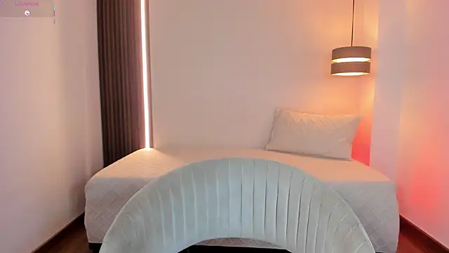 luvely_unique_ webcam