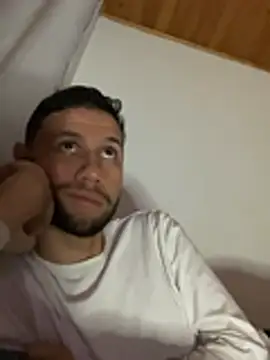 Michaell_Spinelly webcam