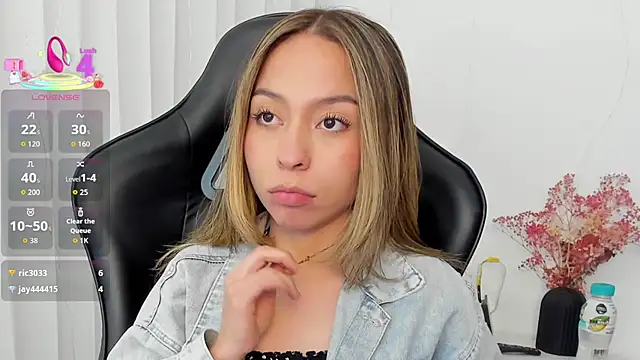 LuluuBerry webcam stripchat model stream image