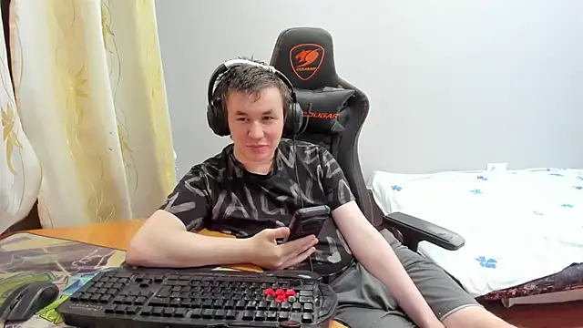 iliaskrislove webcam