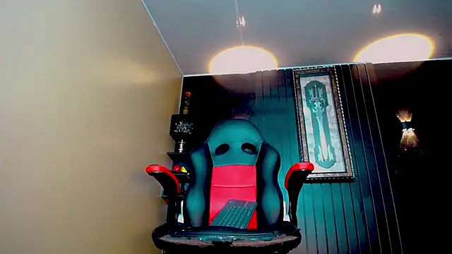 katha_Crawford webcam