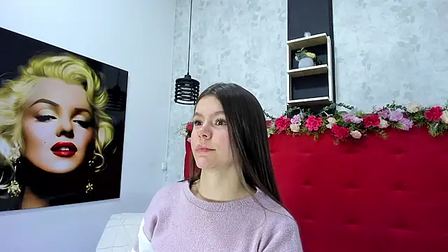 EmillyHarper_ webcam