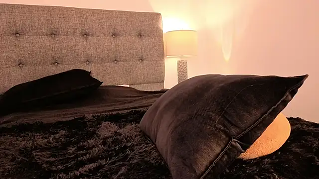 mandi4pole_ (F young) - LAST TIP CONTROL MY TOY 5 MIN