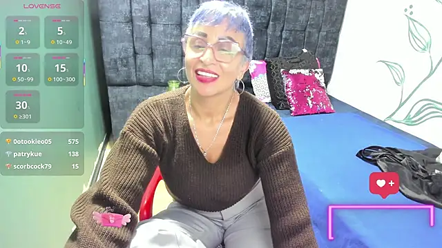 Charlotte__Gray webcam