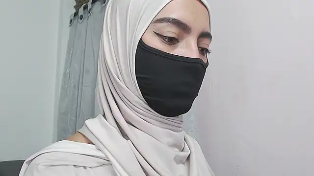 jade_nassar (F young) - spank ass x 20