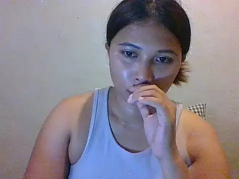 wildsexypinay33x webcam