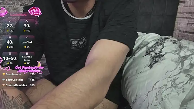 Rich_Couple_69 webcam