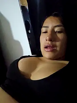 sofi_hot_4m - Sofi_hot_4m's free webcam