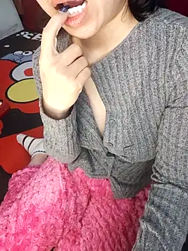 Alone_nothing webcam