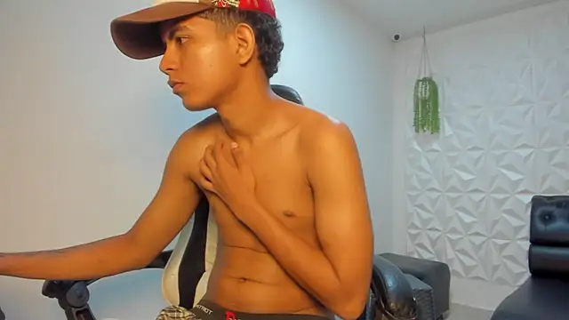 Alluringangel23 webcam