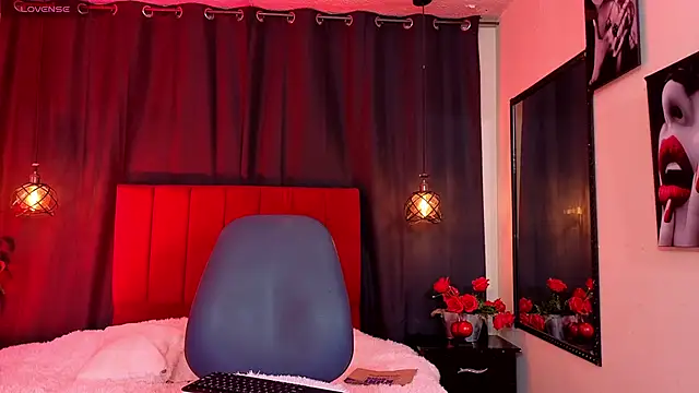 flor_gil - Flor_Gil's free webcam - UK Sex Cams