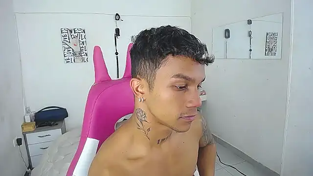 Leonard_Price webcam