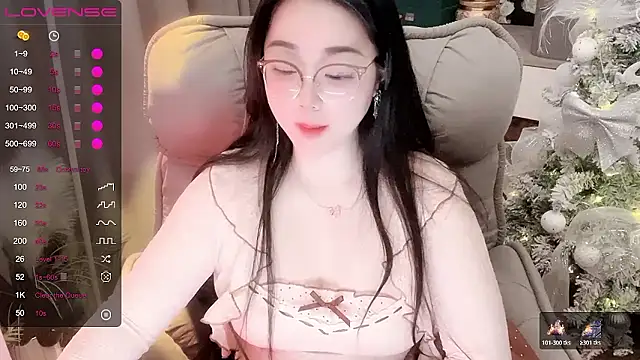 Monica-666888- webcam