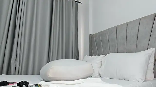 thee_sexy_goddess webcam