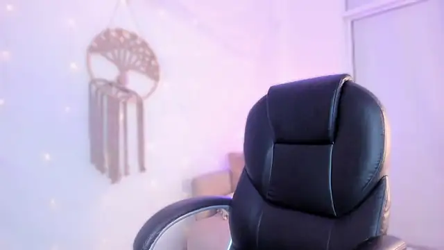 Ginni_charlotte webcam