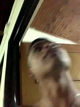 Emiliano_Reyes webcam