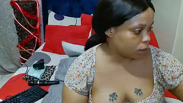 THESHORTQUEEN webcam