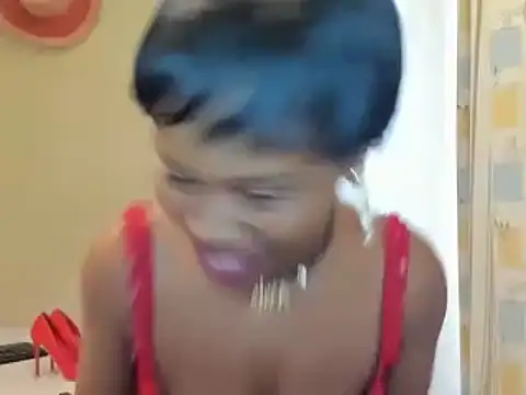 AfricanSquirtingQueen webcam