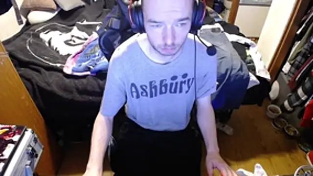 womenhateme69 (M young) - no one wants my love just some loser