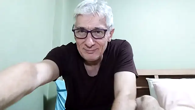 BIGUNCUTHARDCOCK webcam