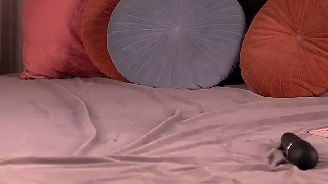 DahliaVonLure webcam