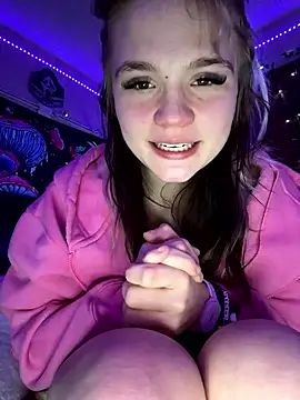 Cutiepiespanks Live Webcam on Stripchat