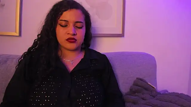 moon_shaddow - Moon_shaddow's free webcam - UK Sex Cams