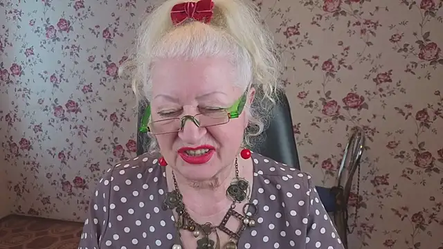 Maya_Mayflower webcam