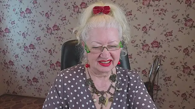 Maya_Mayflower webcam