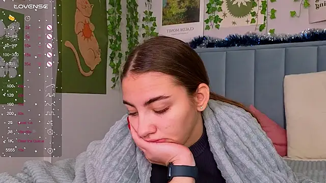 Fit_Brunette_ webcam