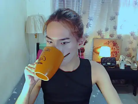 EXOTICGEORGINA webcam