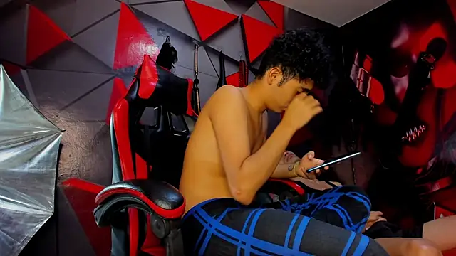 Hot_Boys_Without_Limits webcam