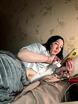 Naughtbaby_2025 webcam