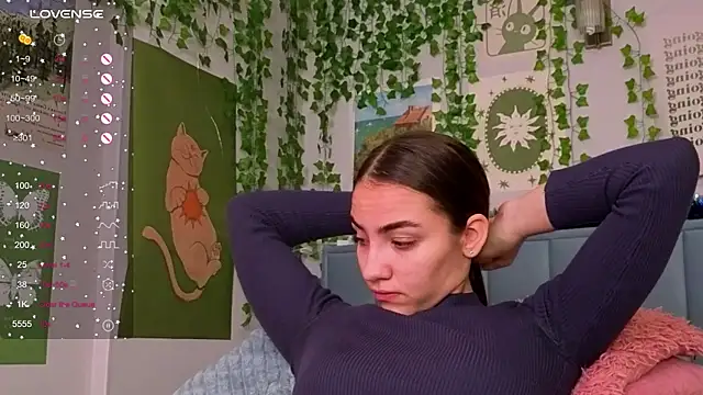 Fit_Brunette_ webcam