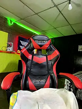 JustynAle2025 webcam