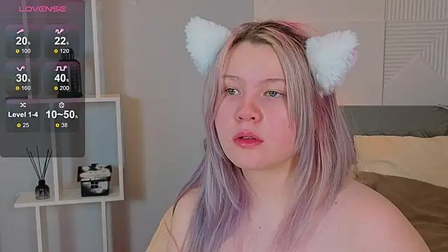 PinkyYoungPie webcam