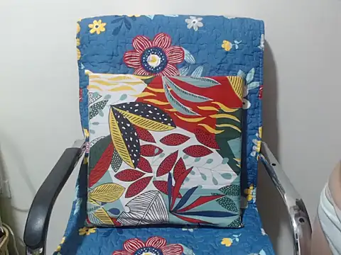 Wet_oliviaxxx webcam