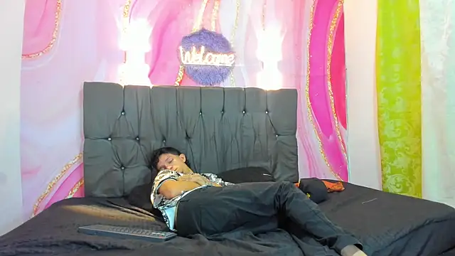 Straight_Guy22 webcam