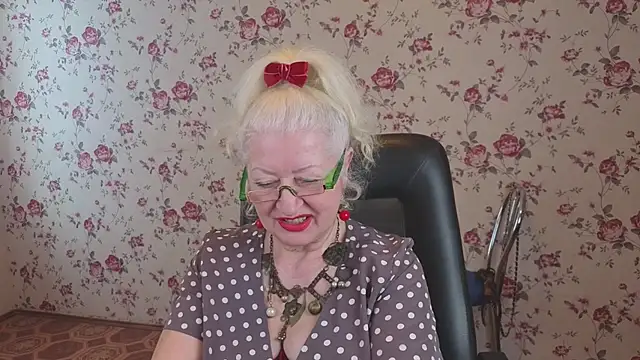 Maya_Mayflower webcam