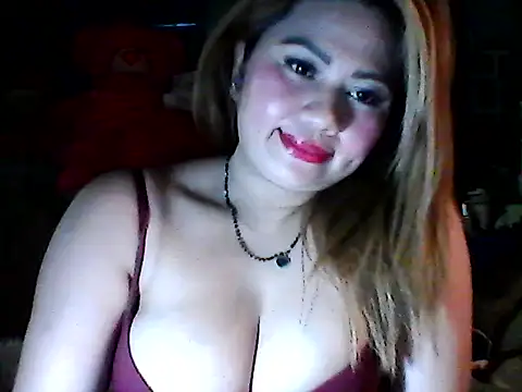 Miss_Heart webcam