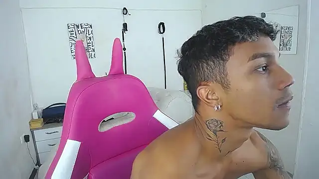 Leonard_Price webcam