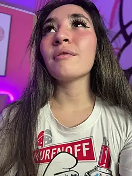 Webcam Model (Sophie_LS)  is live.Free join now!