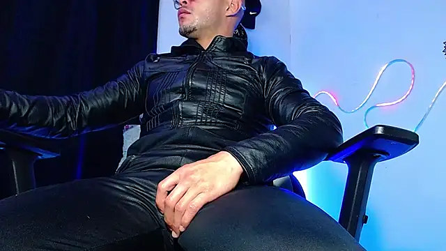 sebastian_horny webcam