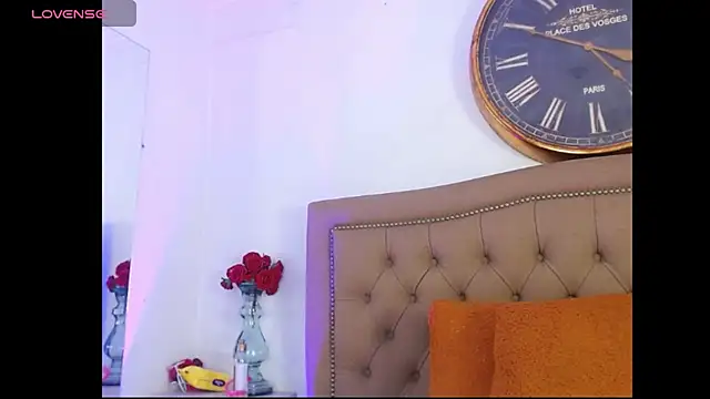 Adara_Ferrara webcam