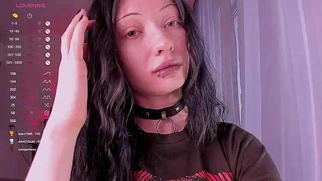 tributetoluxury webcam