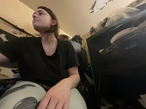 Snowbunnycake_131 webcam